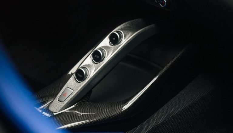 Ferrari Omologata: immagini ufficiali