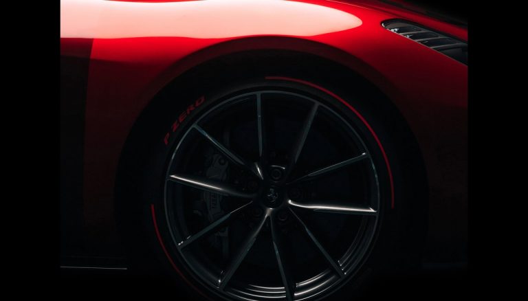 Ferrari Omologata: immagini ufficiali