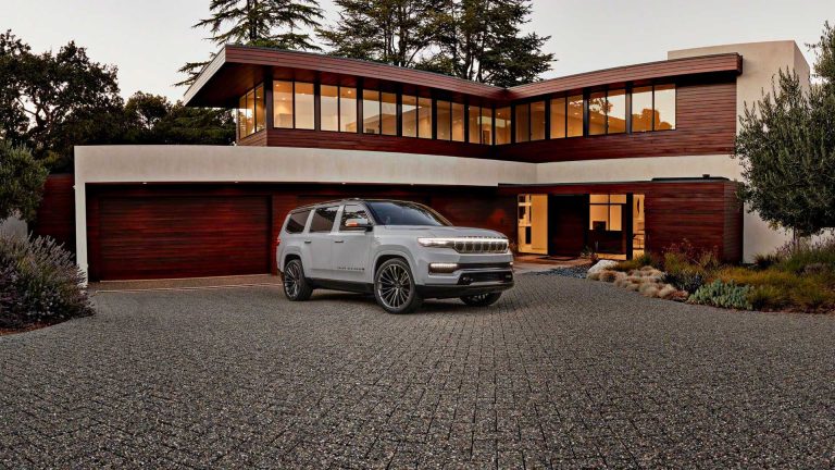 Jeep Grand Wagoneer Concept: immagini ufficiali