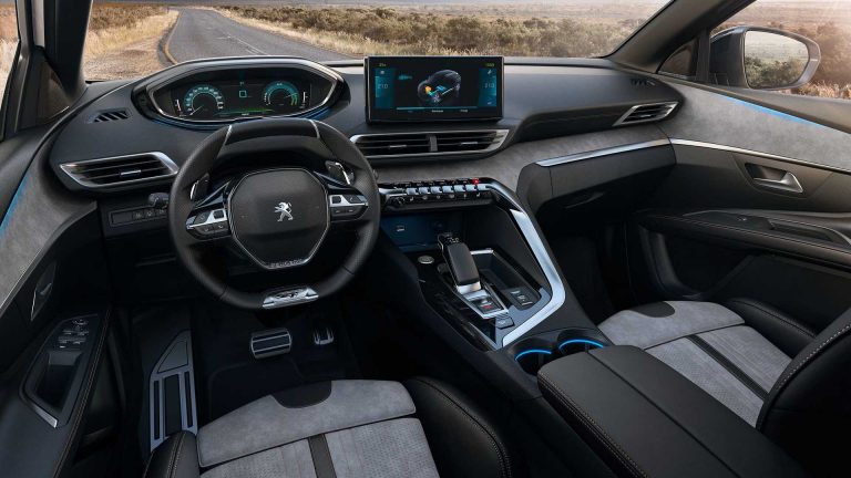 Peugeot 3008 restyling: immagini ufficiali