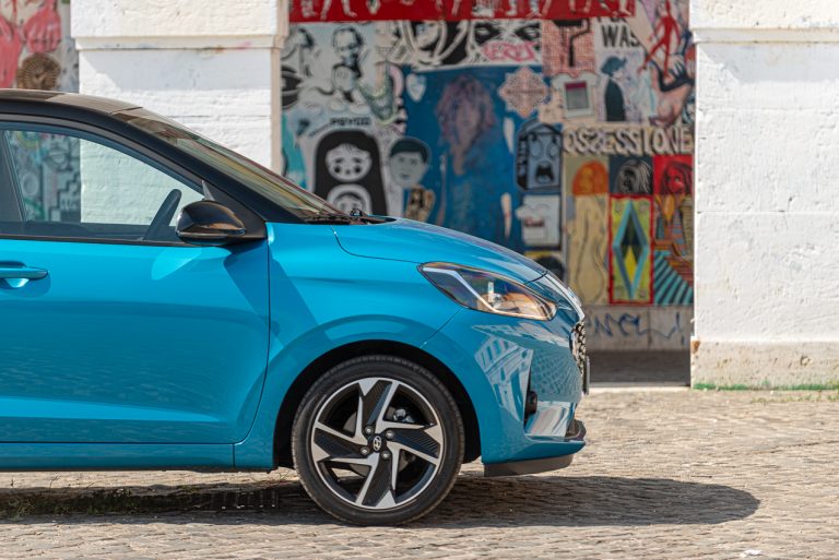 Hyundai i10 1.0 MT Prime: la prova su strada