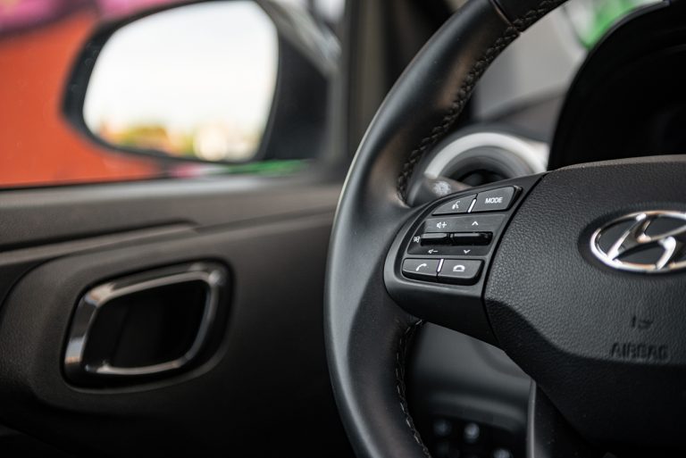Hyundai i10 1.0 MT Prime: la prova su strada