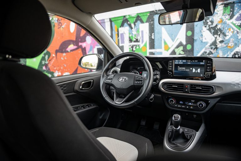 Hyundai i10 1.0 MT Prime: la prova su strada