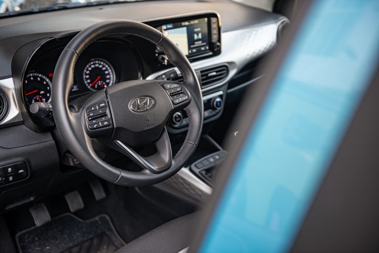 Hyundai i10 1.0 MT Prime: la prova su strada