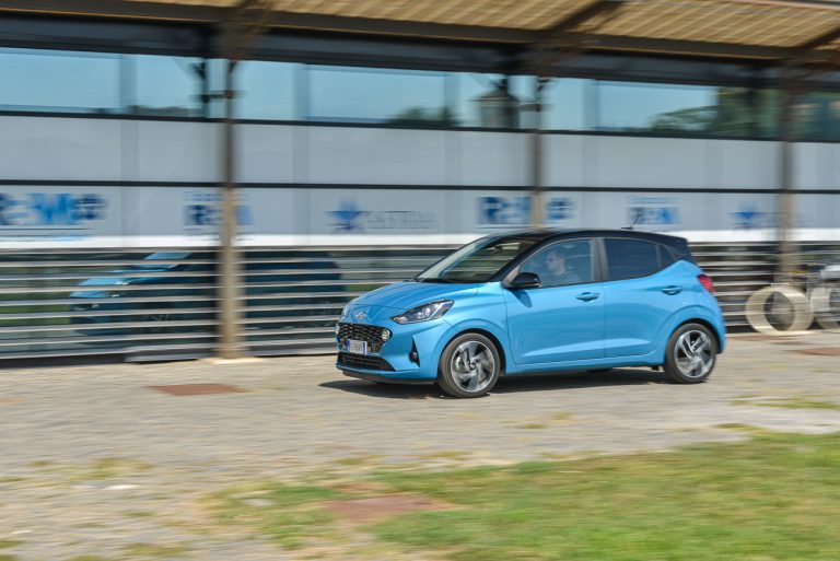 Hyundai i10 1.0 MT Prime: la prova su strada