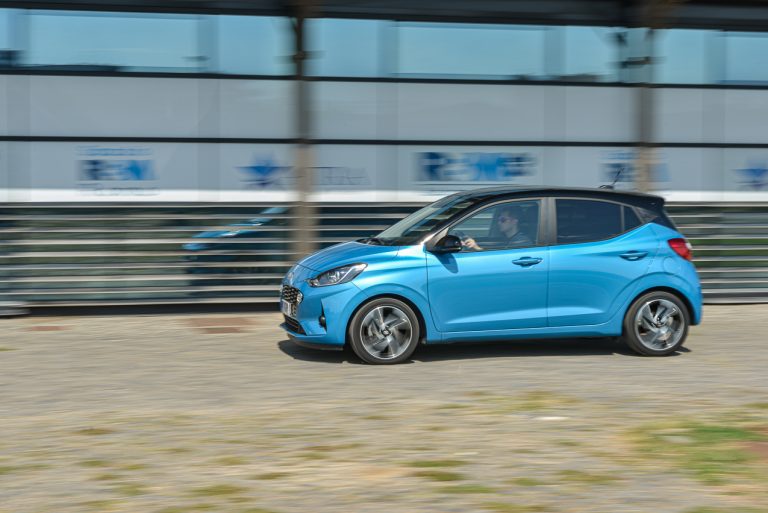 Hyundai i10 1.0 MT Prime: la prova su strada