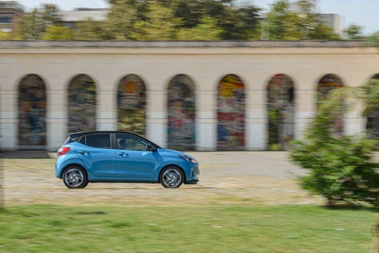 Hyundai i10 1.0 MT Prime: la prova su strada