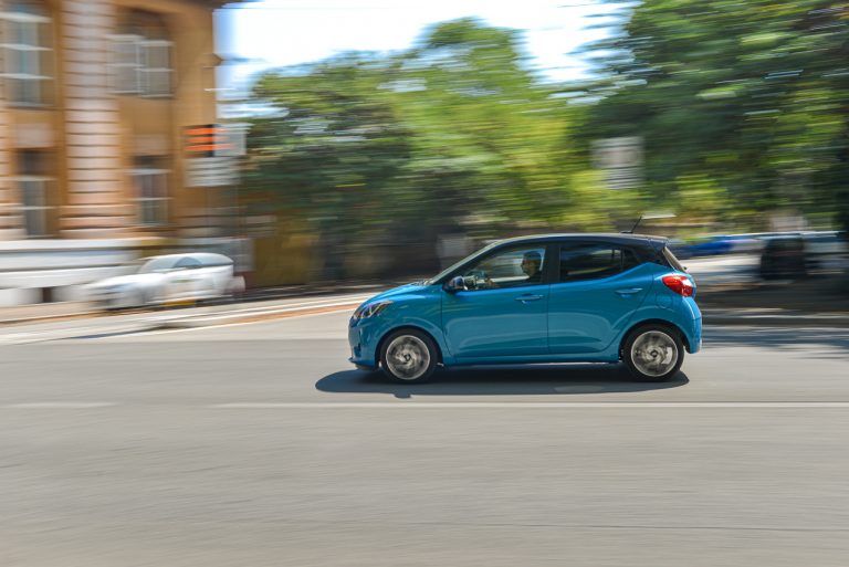 Hyundai i10 1.0 MT Prime: la prova su strada