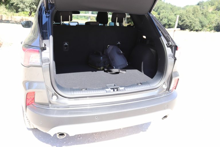 Ford Kuga 2.0 EcoBlue Hybrid Titanium: la prova su strada