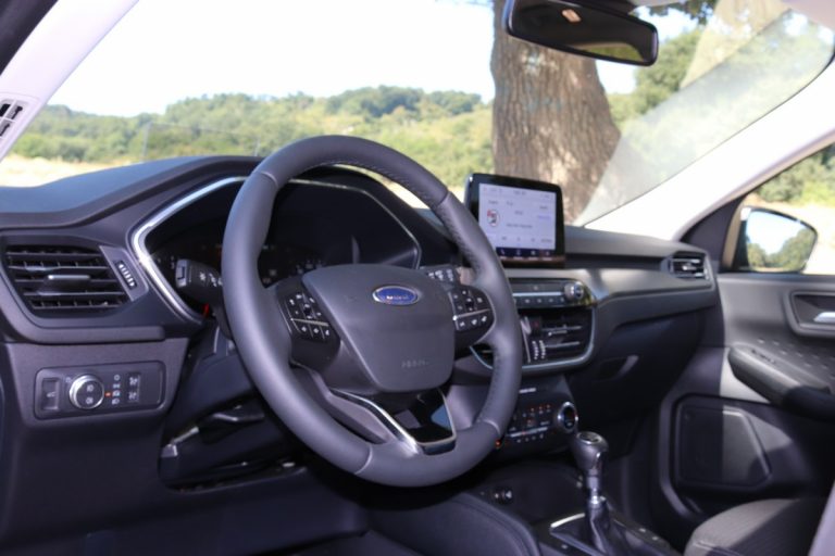 Ford Kuga 2.0 EcoBlue Hybrid Titanium: la prova su strada