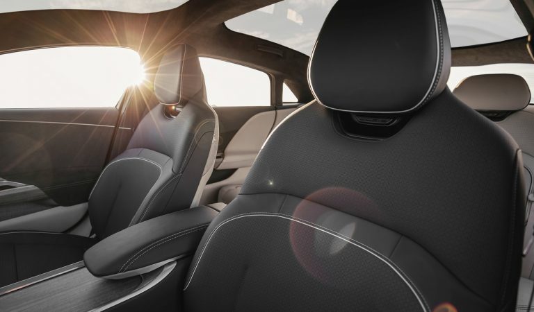 Nuova Lucid Air: immagini ufficiali