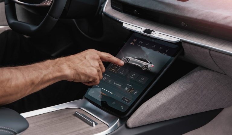 Nuova Lucid Air: immagini ufficiali