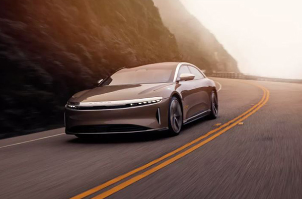 Nuova Lucid Air: immagini ufficiali