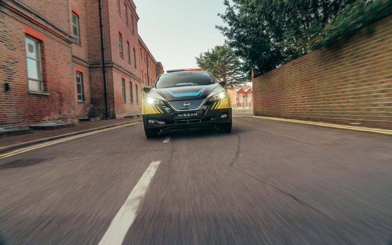 Nissan RE-LEAF: immagini ufficiali