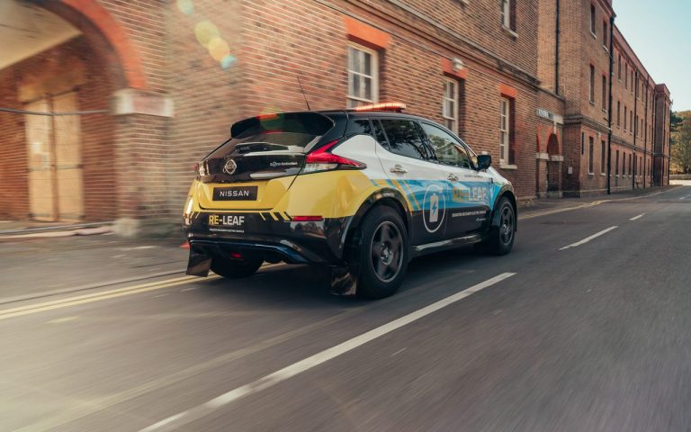 Nissan RE-LEAF: immagini ufficiali