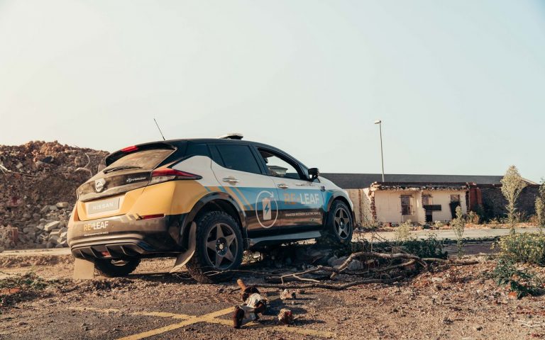 Nissan RE-LEAF: immagini ufficiali