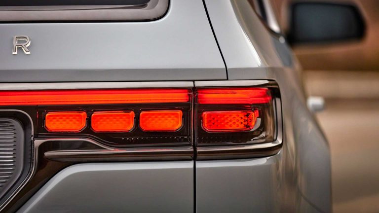 Jeep Grand Wagoneer Concept: immagini ufficiali