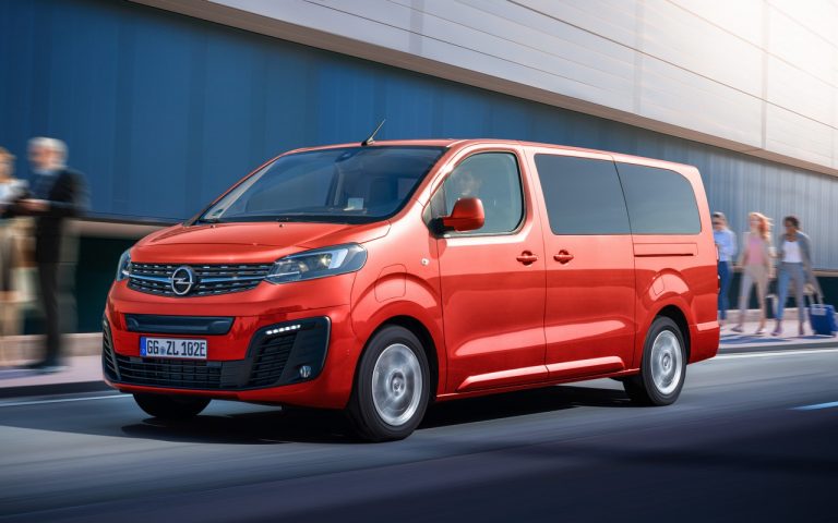 Opel Zafira e-Life: immagini ufficiali