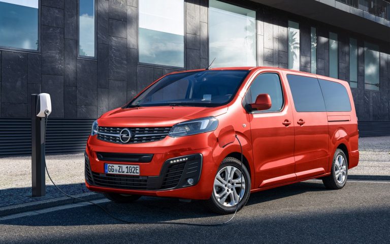Opel Zafira e-Life: immagini ufficiali