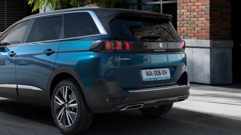 Peugeot 5008 restyling 2021: immagini ufficiali