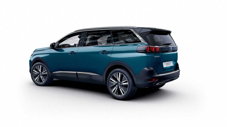 Peugeot 5008 restyling 2021: immagini ufficiali