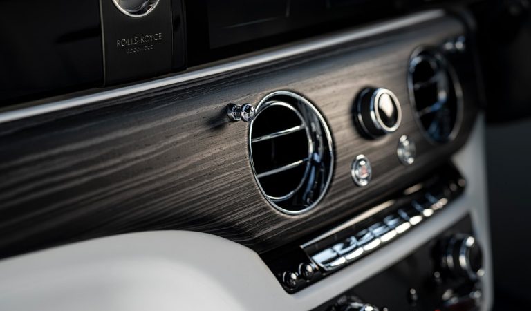 Nuova Rolls-Royce Ghost: immagini ufficiali