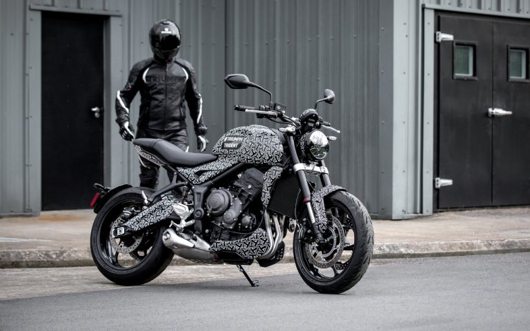 Triumph Trident: immagini ufficiali
