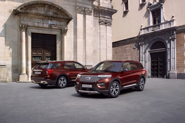 Ford Explorer Plug-in Hybrid 2020: immagini ufficiali