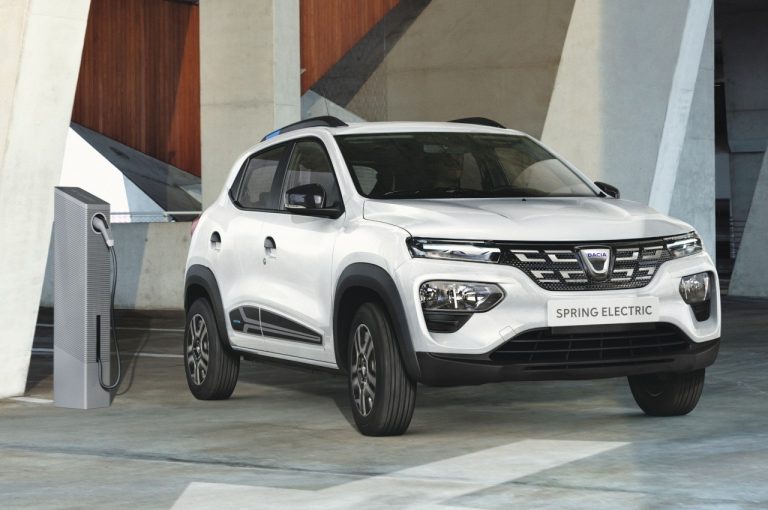 Dacia Spring per car sharing: immagini ufficiali