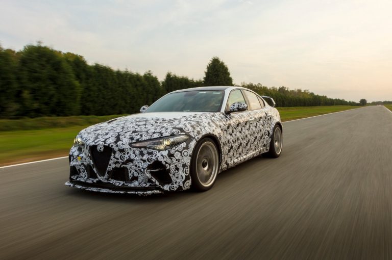 Alfa Romeo Gta, test a Balocco con Räikkönen e Giovinazzi