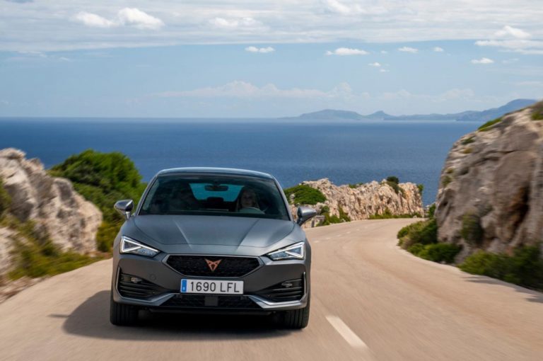 Cupra Leon 2020: nuove immagini ufficiali