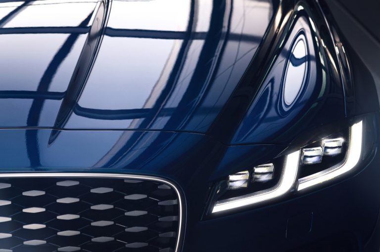 Jaguar XF 2021: immagini ufficiali