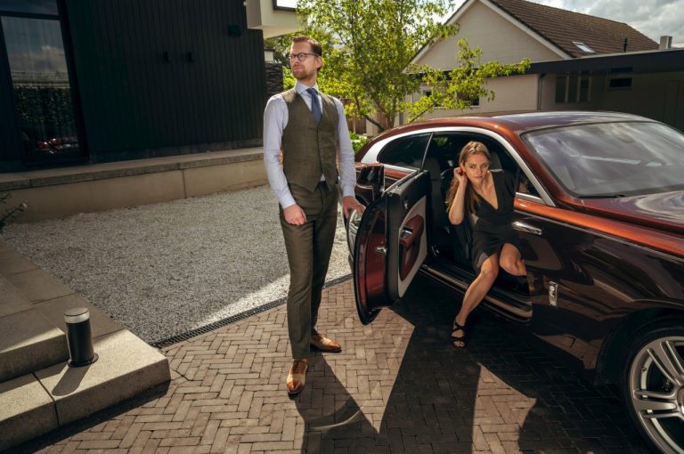 Niels Van Roij Design Silver Spectre Shooting Brake 2020