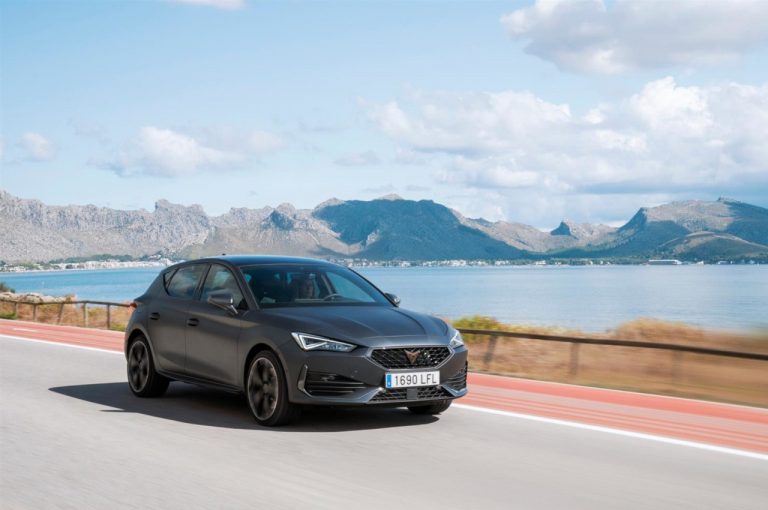 Cupra Leon 2020: nuove immagini ufficiali