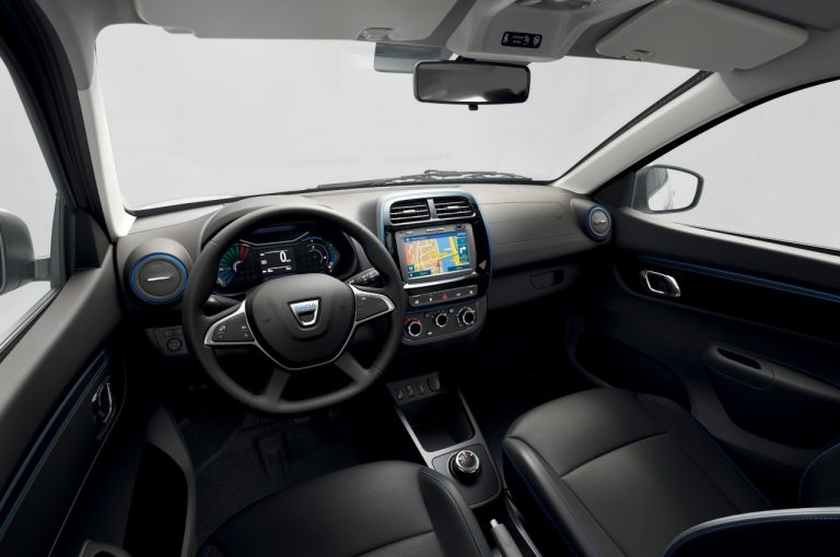Dacia Spring per car sharing: immagini ufficiali