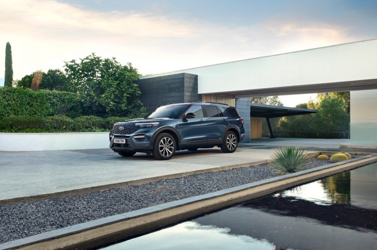 Ford Explorer Plug-in Hybrid 2020: immagini ufficiali