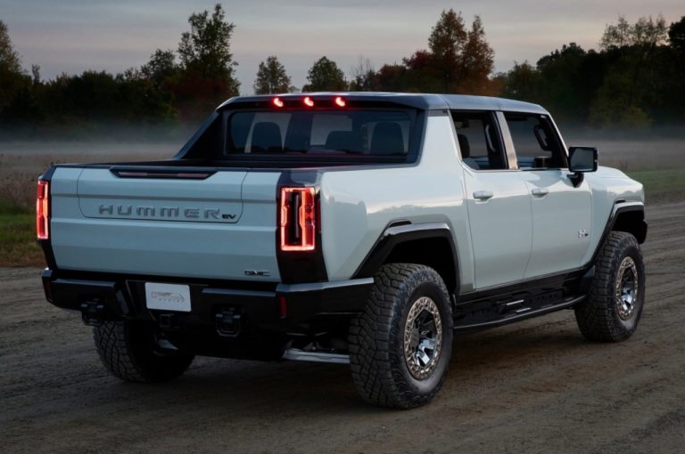 GMC Hummer EV: immagini ufficiali