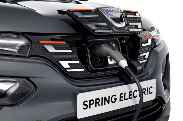 Dacia Spring 2021: immagini ufficiali