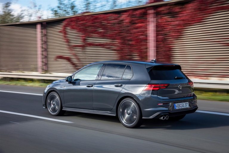 Volkswagen Golf 8 GTD 2021: immagini ufficiali