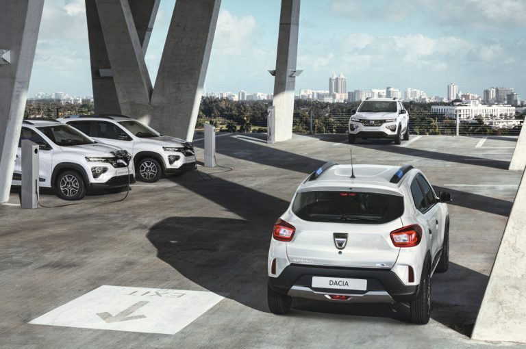 Dacia Spring per car sharing: immagini ufficiali