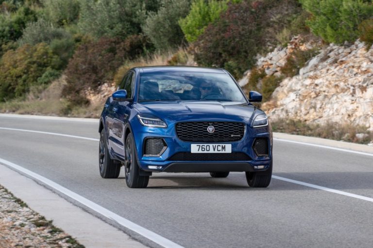 Jaguar E-Pace 2021: immagini ufficiali