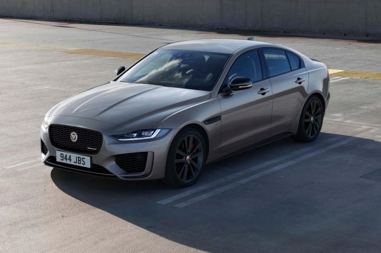 Jaguar XE 2021: immagini ufficiali