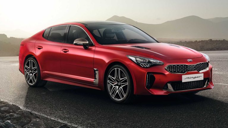 Kia Stinger restyling: immagini ufficiali