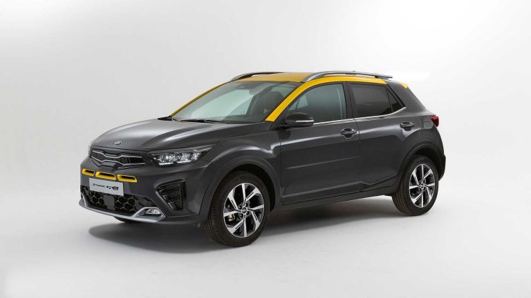 Kia Stonic restyling: immagini ufficiali