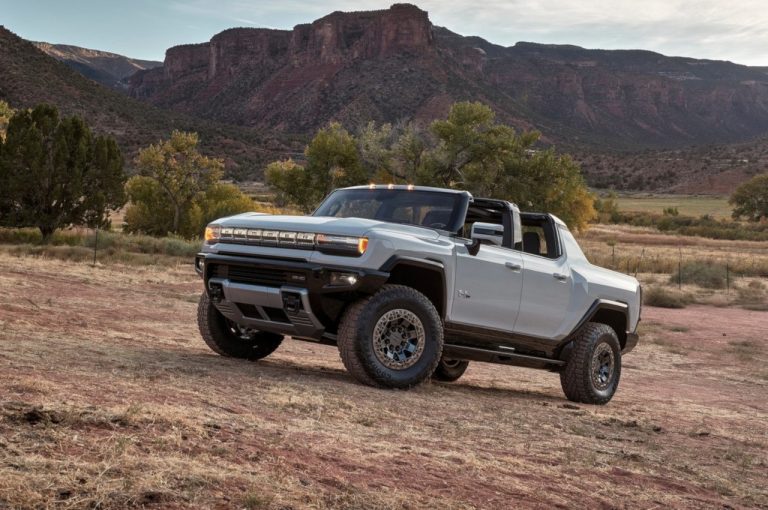 GMC Hummer EV: immagini ufficiali