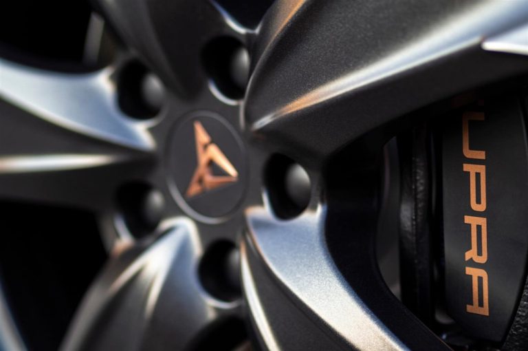 Cupra Leon 2020: nuove immagini ufficiali