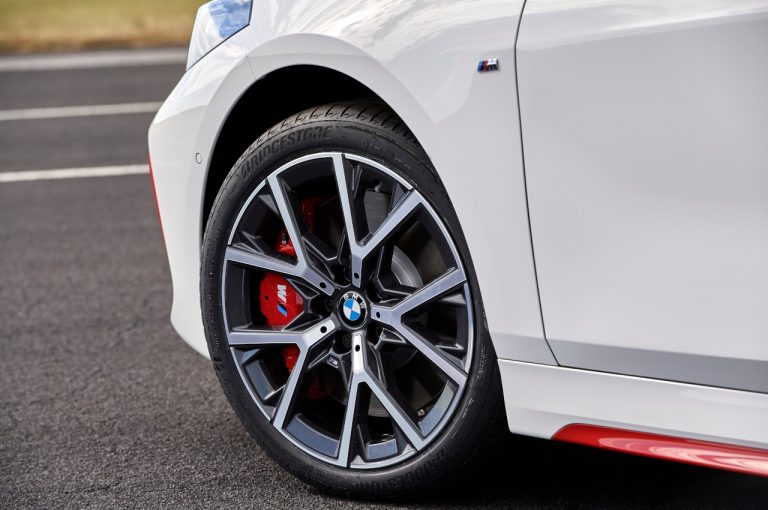 Bmw 128Ti 2021: immagini ufficiali