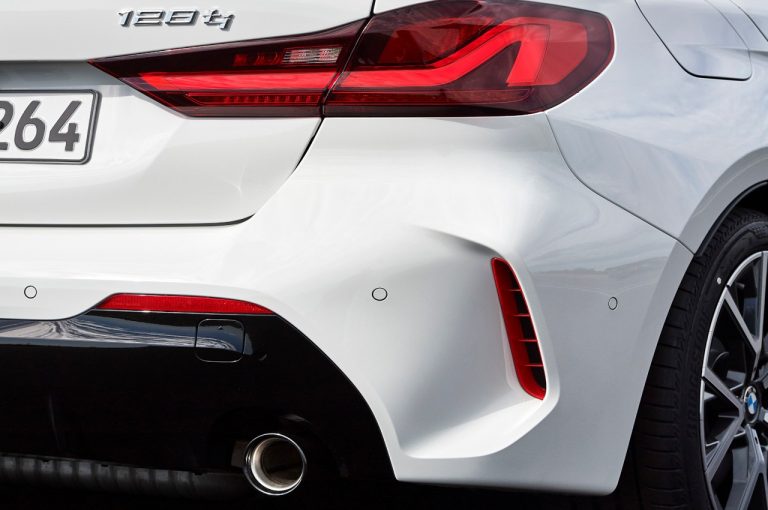 Bmw 128Ti 2021: immagini ufficiali