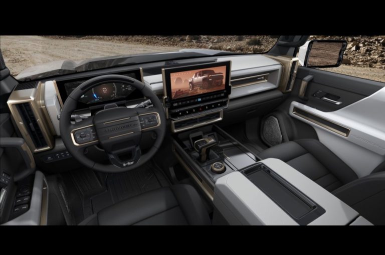 GMC Hummer EV: immagini ufficiali