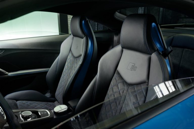 Audi TT S Line Competition Plus 2021: immagini ufficiali